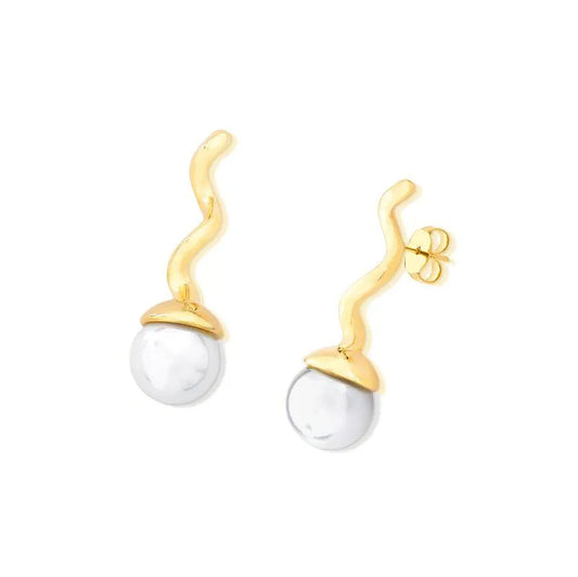 SWIRL  PEARL EARRING- 18k Gold Plated