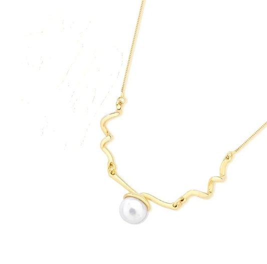 SWIRL  PEARL NECKLACE- 18k Gold Plated
