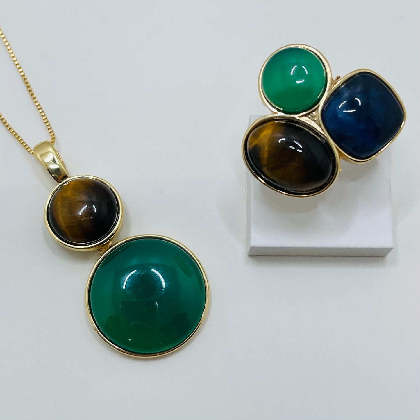 Jungle Gems Three Gemstones Adjustable Ring