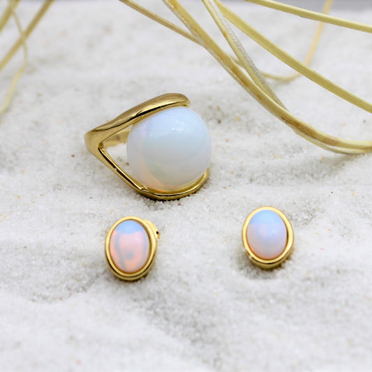 Sphere Gemstone Ring - Opaline/Moonstone