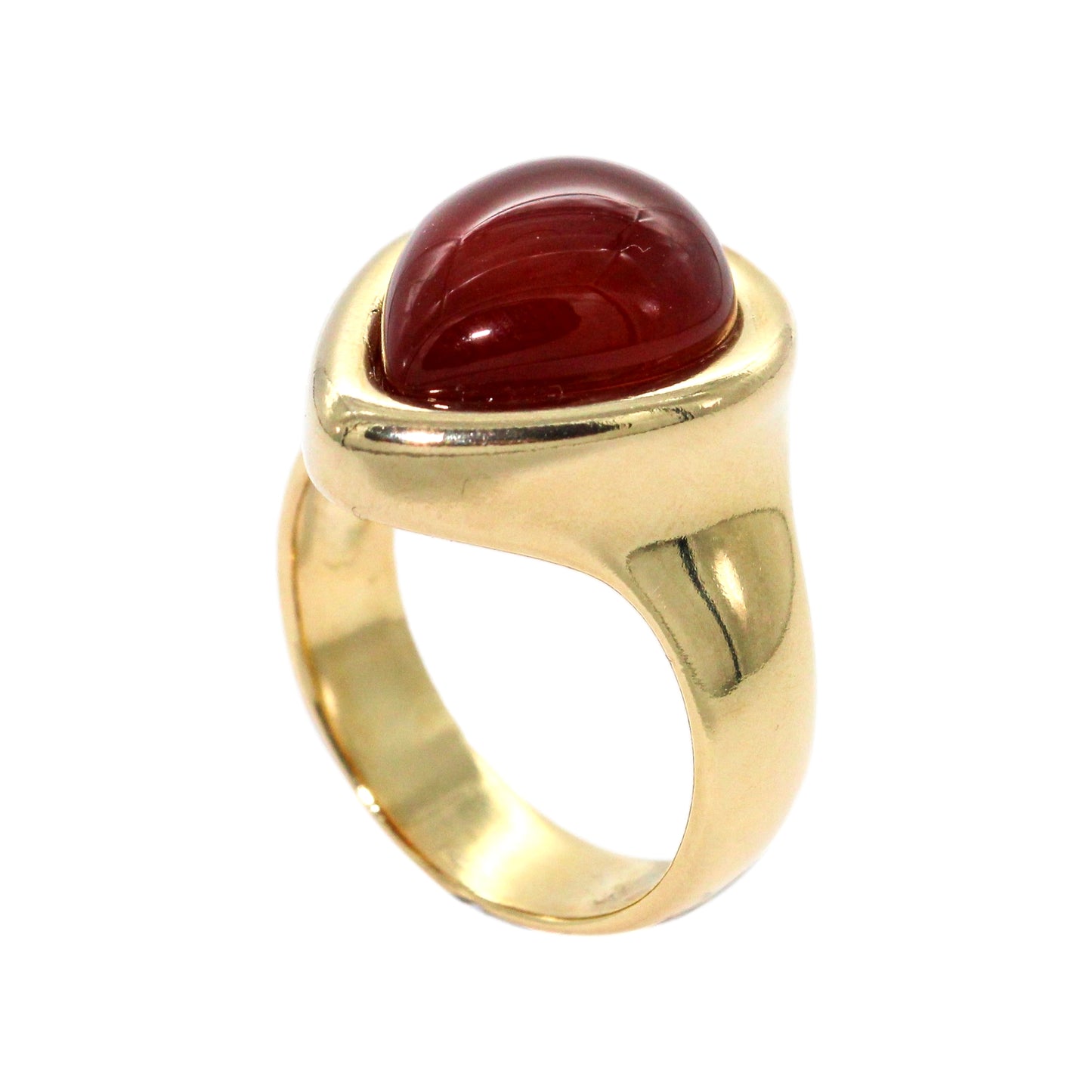 Anillo de piedras preciosas con marco de gota